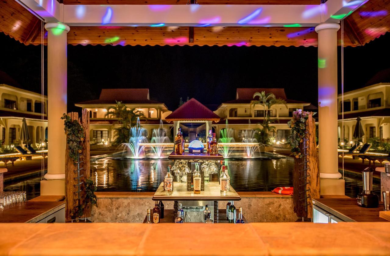 Oasis Hotel Restaurant & Spa Grand Anse  Exteriör bild
