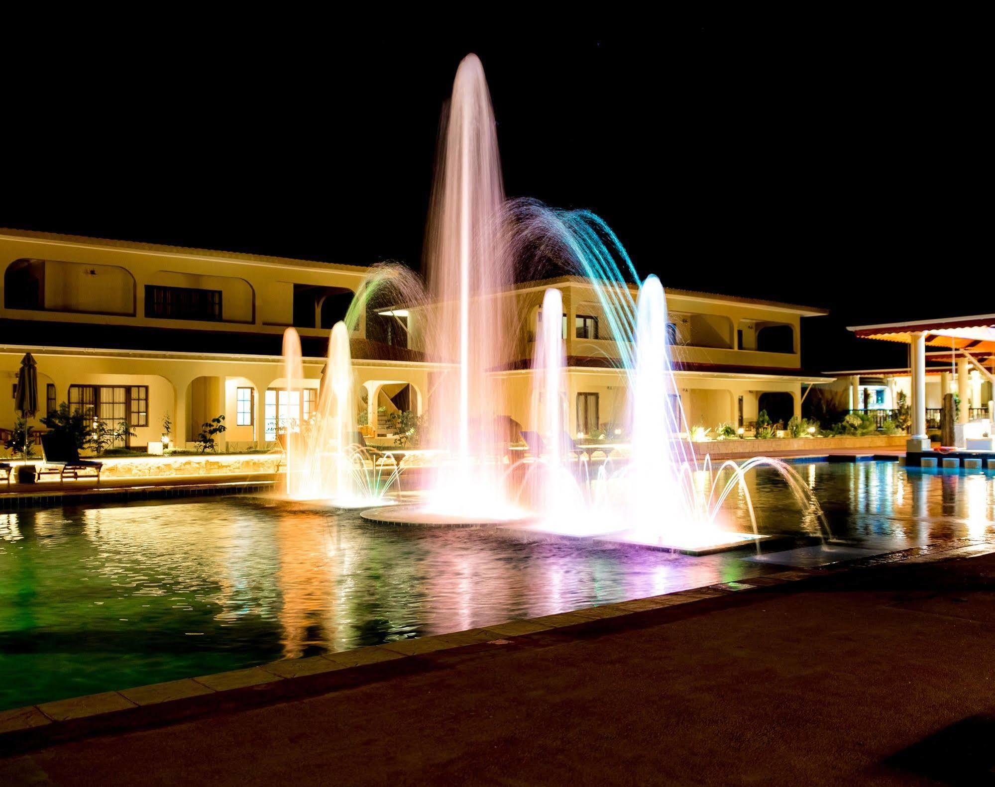 Oasis Hotel Restaurant & Spa Grand Anse  Exteriör bild